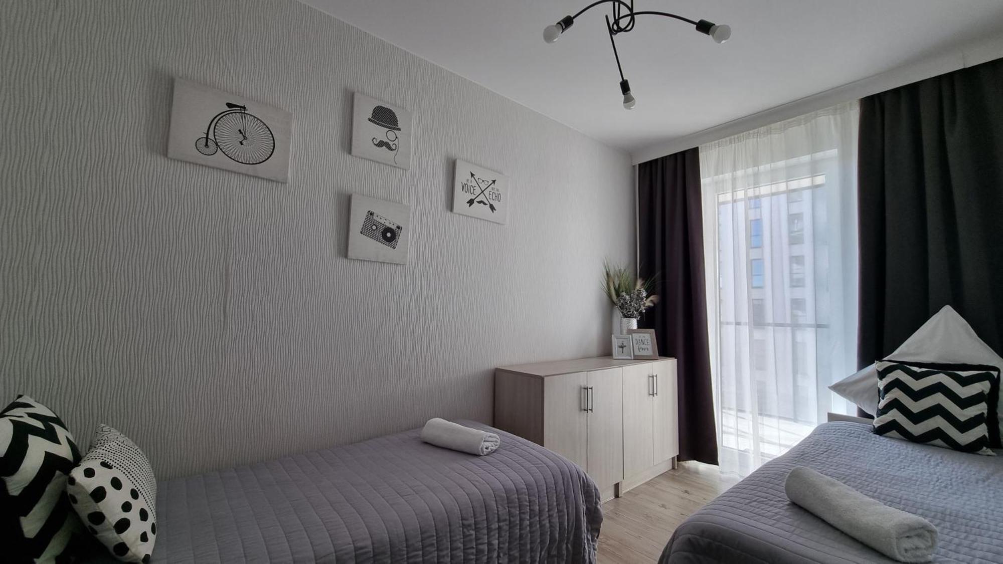Q Apart Gold-Trzy Pokoje, Manufaktura, Klimatyzacja I Garaz Gratis, Tv Max, Fv, Gwarancja Zadowolenia Лодзь Екстер'єр фото